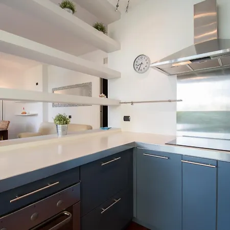 Apartment Tavaredo House