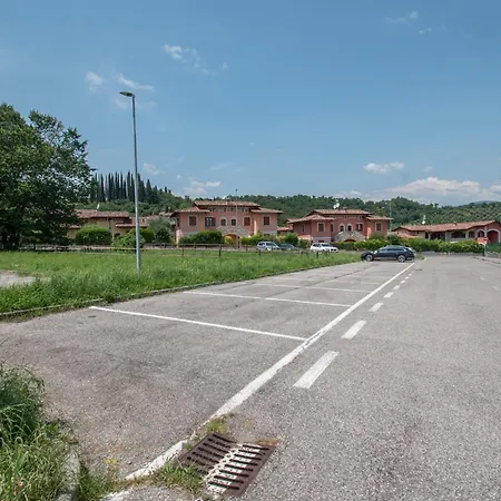 Apartment Tavaredo House Polpenazze del Garda
