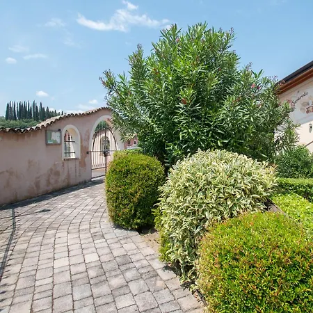 Apartment Tavaredo House Polpenazze del Garda
