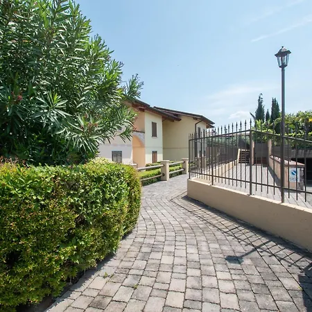 Apartment Tavaredo House Polpenazze del Garda